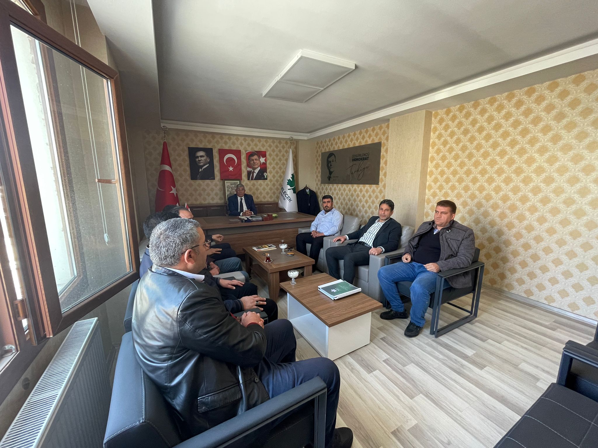Bugün Adana/Yüreğir İlçe Teşkilat Başkanı Murat Çakmak İl Başkanlığımızı ziyaret ettiler. Bu nazik ziyaretlerinden dolayı kendilerine teşekkür ediyoruz.