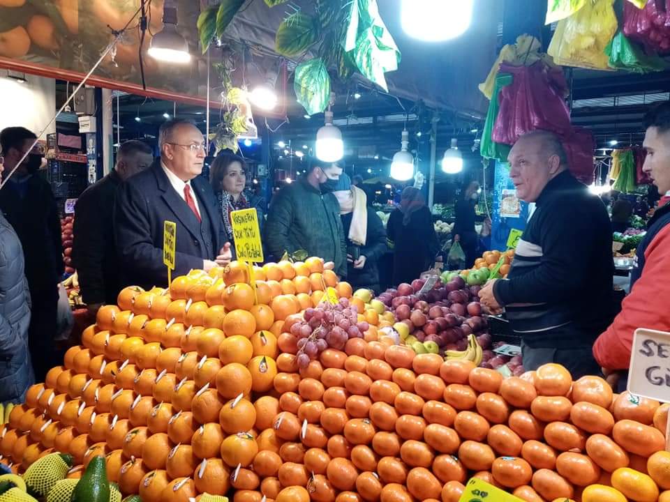 Bursa İl Başkanlığımız Karacabey de Esnaf ve Semt Pazarı ziyareti gerçekleştirdi