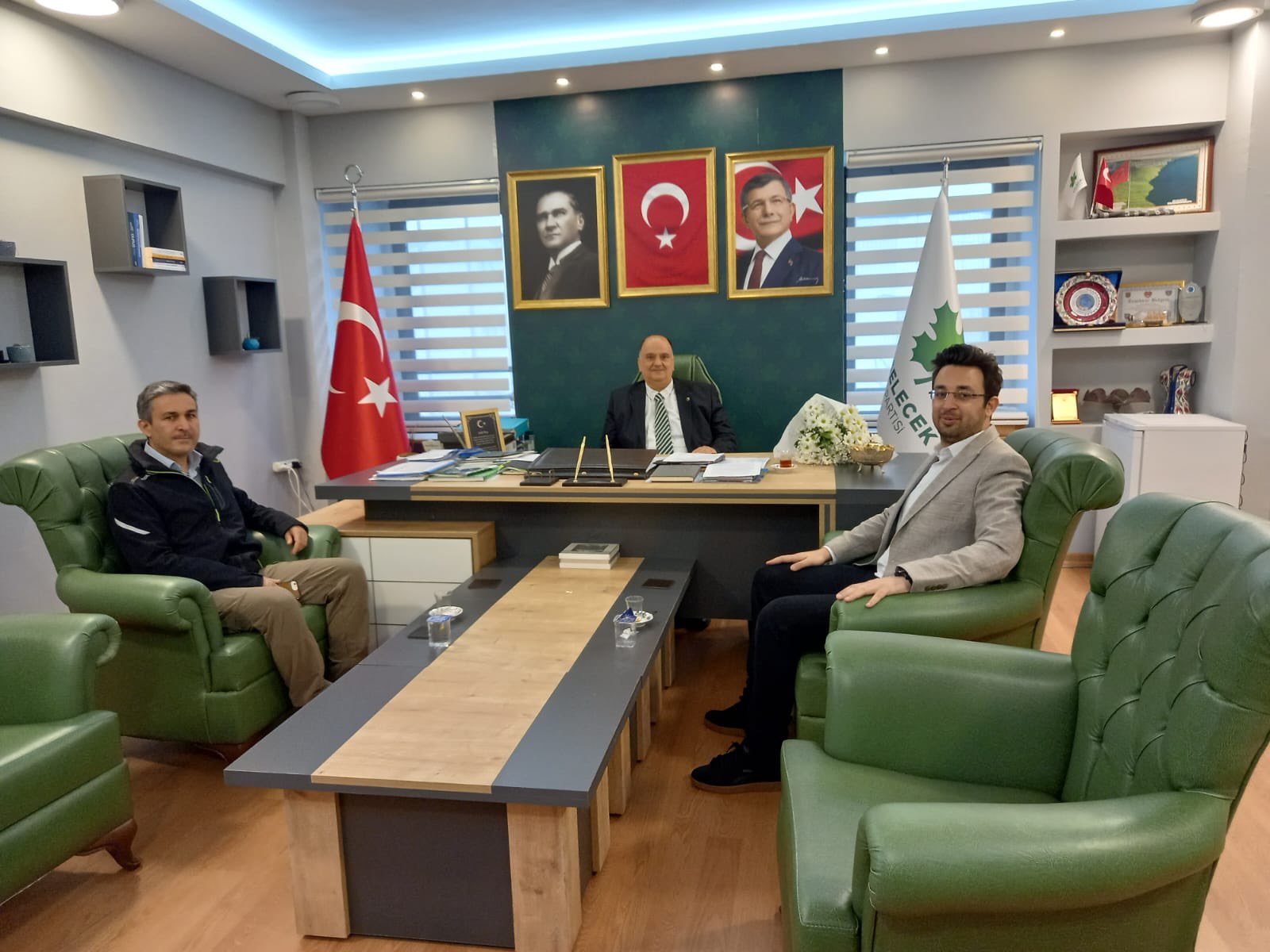 Hekimsen Bursa İl Temsilcisi Dr. Ali Erol ve Dr. Özcan Acay İl Başkanlığımızı ziyaret ettiler