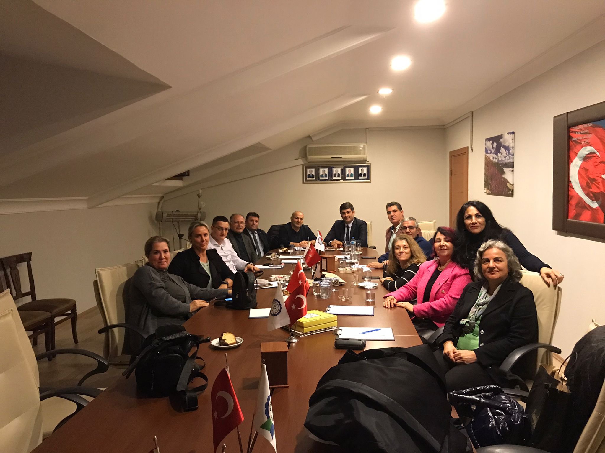 İl Başkan Yardımcımız Alparslan Berber, Maltepe İlçe Başkanımız Emrah Turgut ve teşkilat mensuplarımız ile birlikte Maltepe Rizeliler Derneği'ni ziyaret etti.