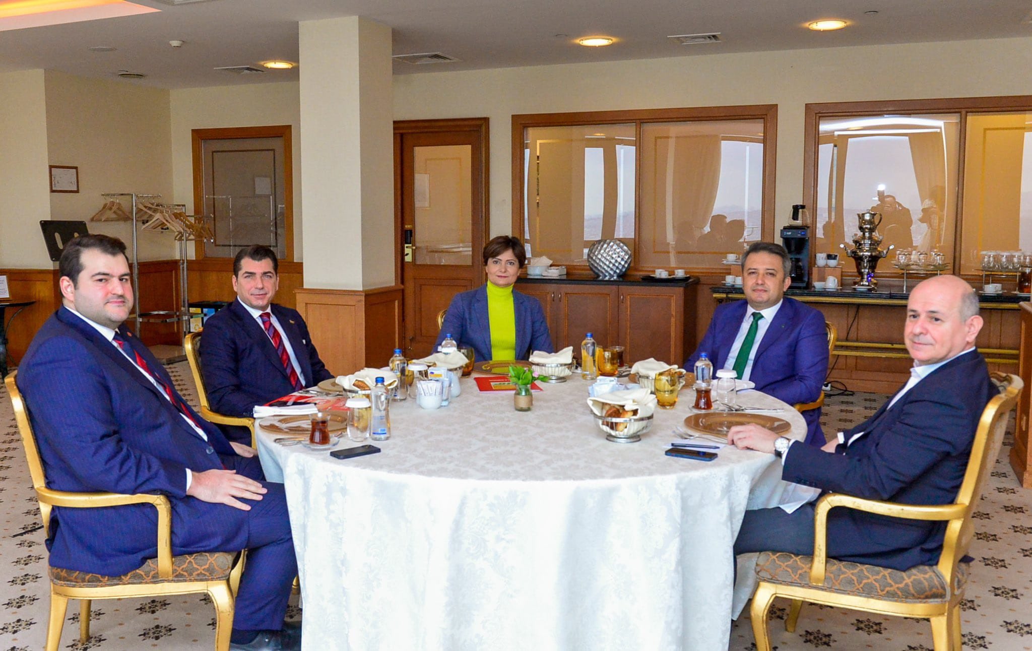İl Başkanımız İsa Mesih Şahin, siyasi partilerin İstanbul İl Başkanları ile bir araya geldi