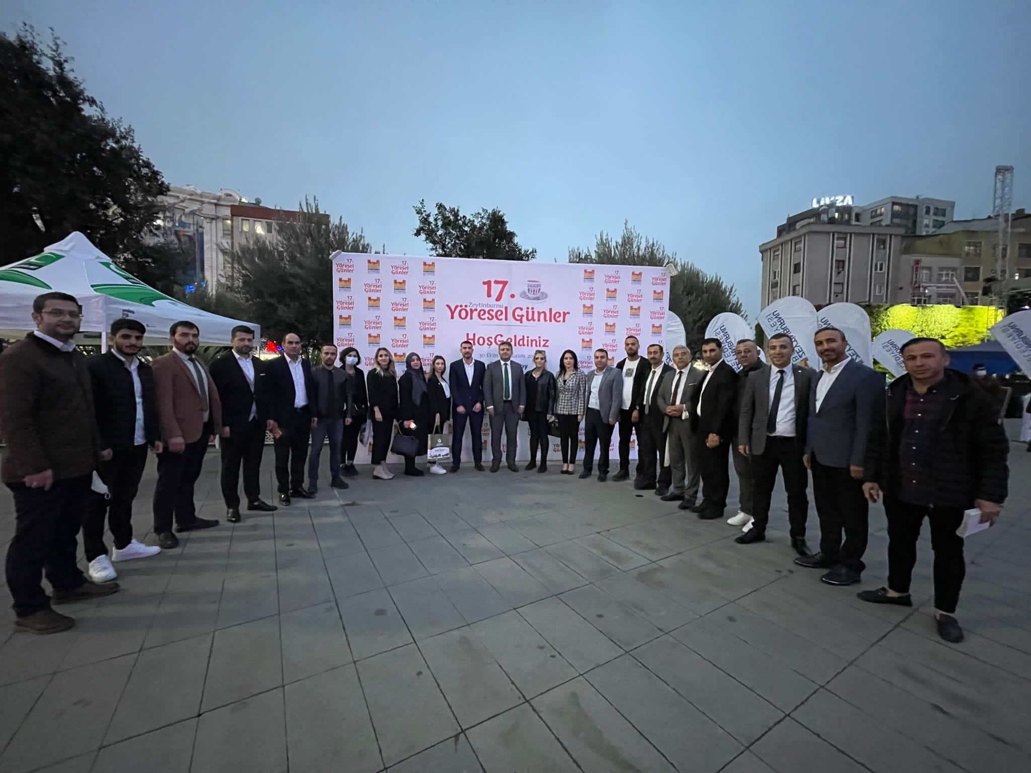 İl Başkanımız İsa Mesih Şahin, teşkilat mensuplarımız ile birlikte, Zeytinburnu Yöresel Günleri etkinliklerine katıldı
