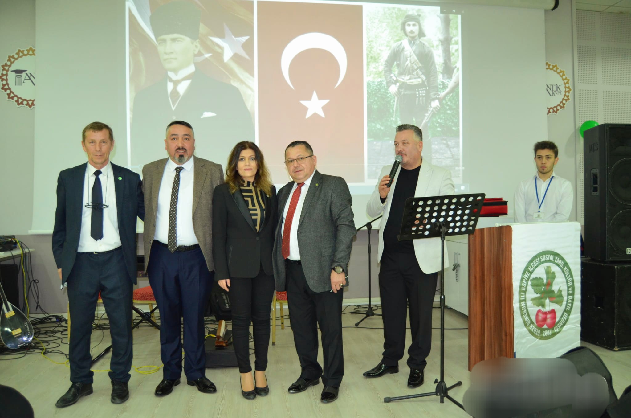 İl Başkanımız Serap Çakır, İl Başkan Yardımcılarımız ile Kocaeli Giresun Espiye ve Çevre Köyleri Derneği'nin düzenlediği birlik beraberlik gecesine katıldık.