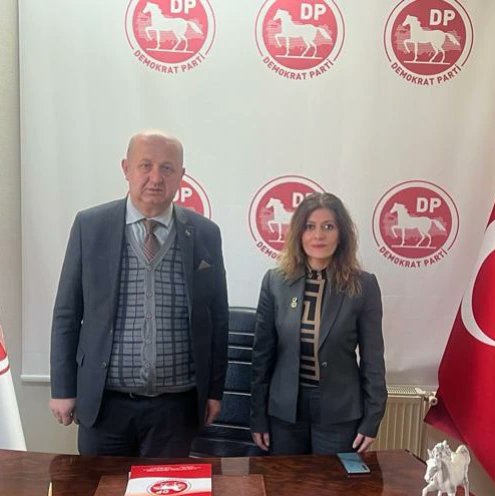 İl Başkanımız Serap Çakır ile Demokrat Parti Kocaeli İl Başkanlığı'nı ziyaret ettik.