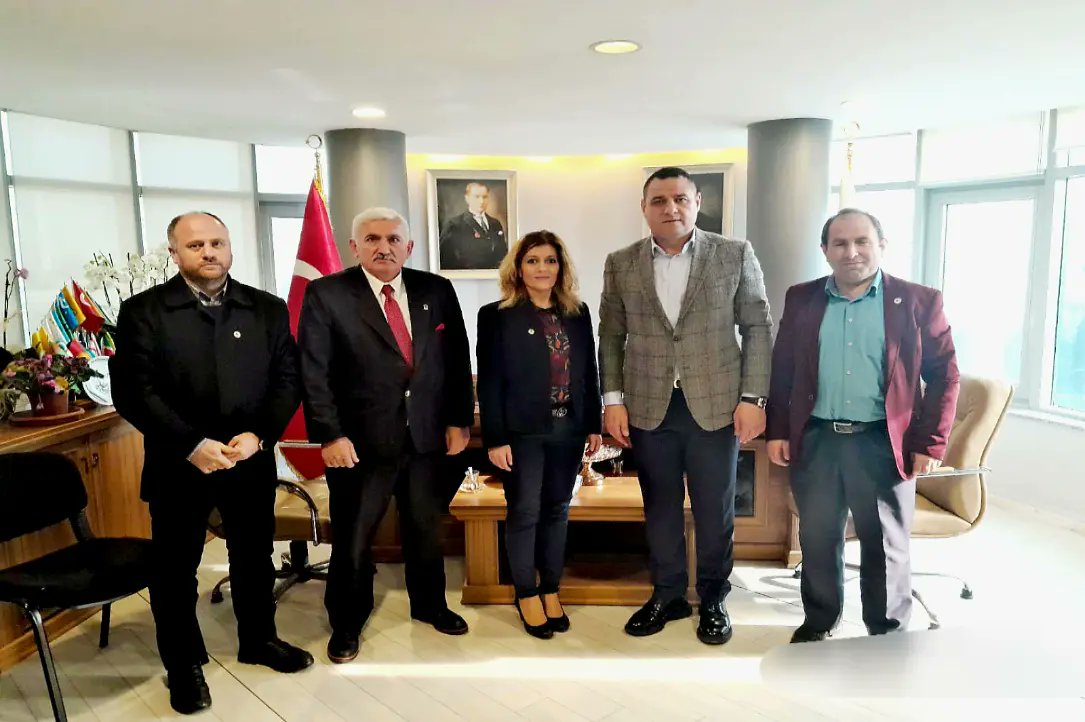 İl Başkanımız Serap Çakır ile İyi Parti Kocaeli İl Başkanlığı'nı ziyaret ettik .