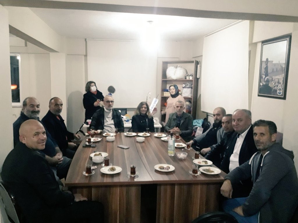 İl Başkanımız Serap Çakır Ve Yönetimi Dilovası'nda DENAD'ı Ziyaret Etti