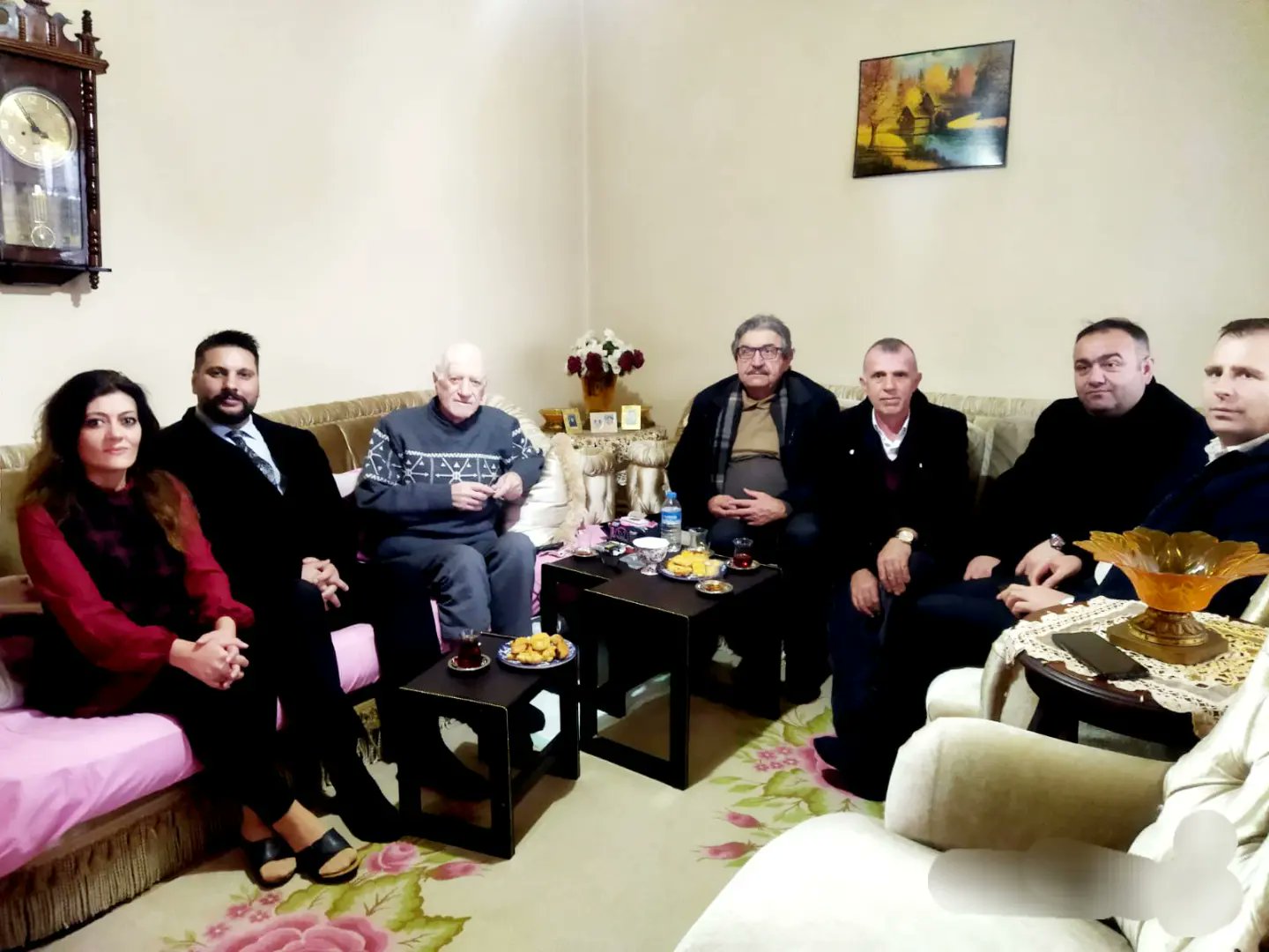 İl Başkanımız Serap Çakır'ın babasına Gebze' de ki evinde geçmiş olsun ziyaretinde bulundu. 