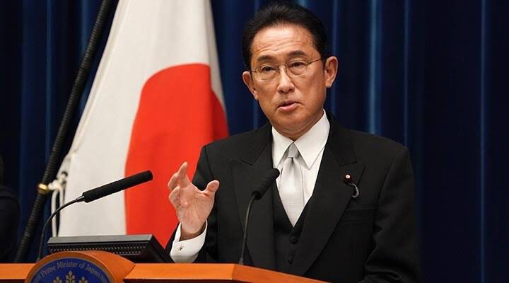 Japonya başbakanı Fumiyo Kişida ya seçim konuşmasında saldırı düzenlendi.Kendisine geçmiş olsun dileklerimizi iletiyoruz.