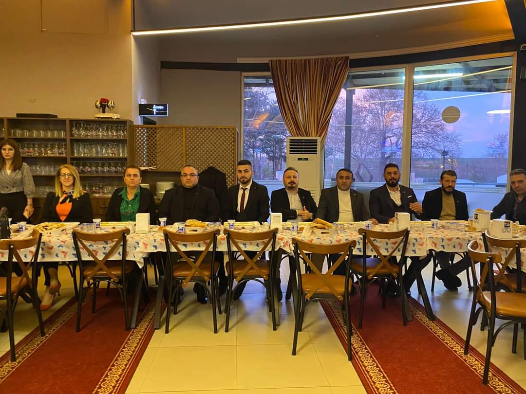 Milletvekili Aday Adayımız Berke Türkel'in Muratlı Teşkilatına Vermiş Olduğu İftar Programına Katıldık