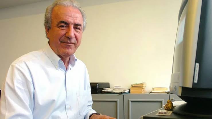 Ruhat Mengi’nin eşi, duayen gazeteci Güngör Mengi, İzmir’de tedavi gördüğü hastanede 83 yaşında vefat etti.Allah Rahmet Eylesin Mekanı Cennet Olsun.