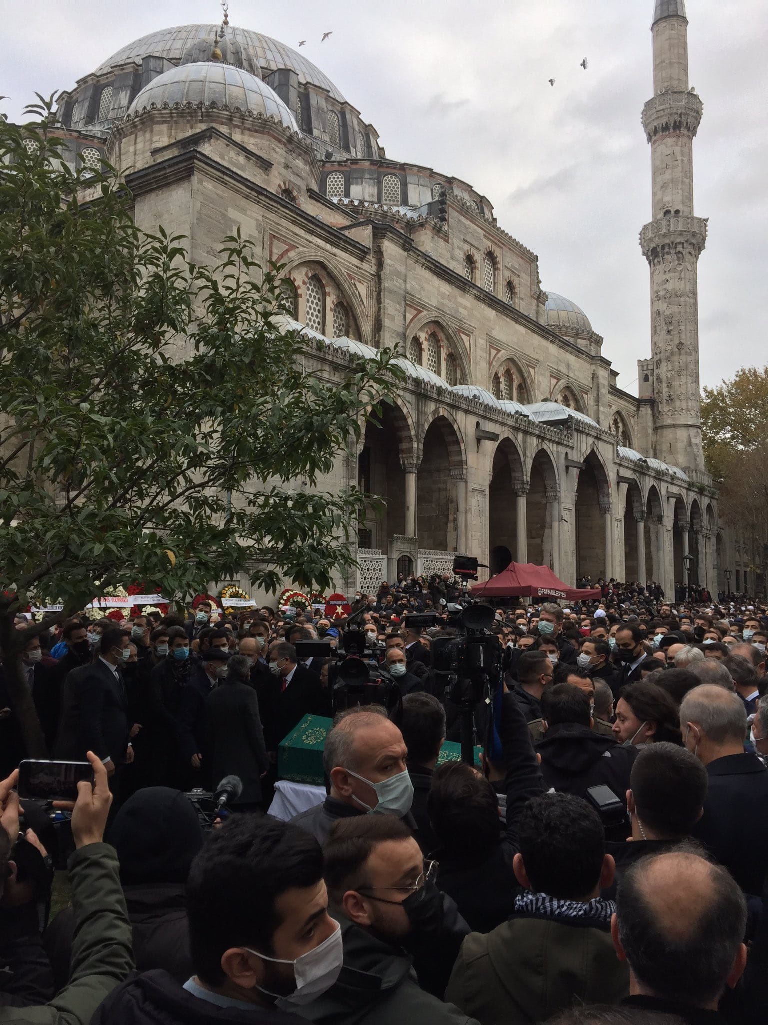 Şair, yazar ve fikir insanı Sezai Karakoç’un cenaze töreni