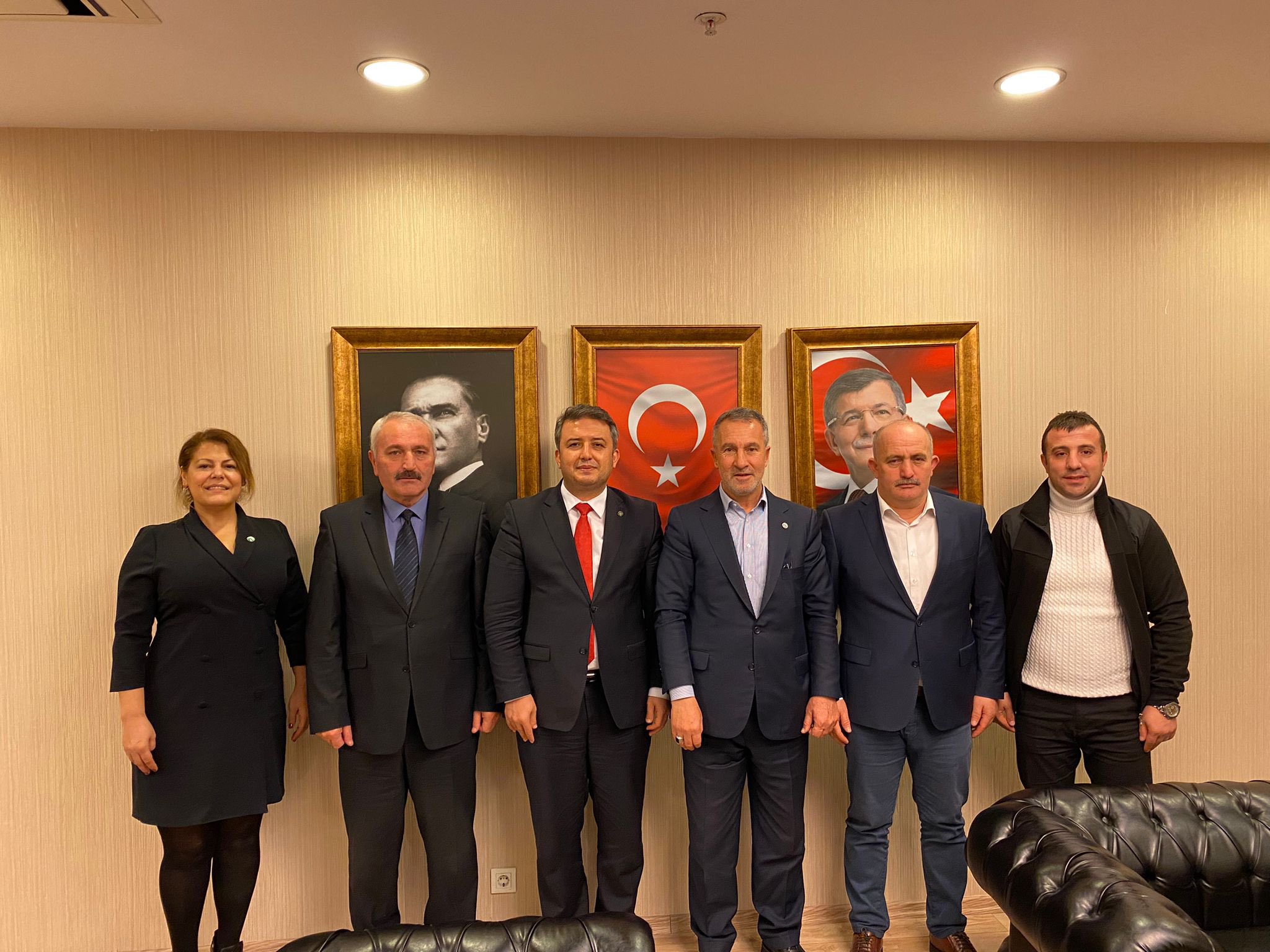 Sinop İli ve İlçeleri Kültür ve Yardımlaşma Derneği (SİYAD) Genel Başkanı Sn. Adnan Çeliker ve Yönetim Kurulu Üyeleri il başkanlığımızı ziyaret ettiler