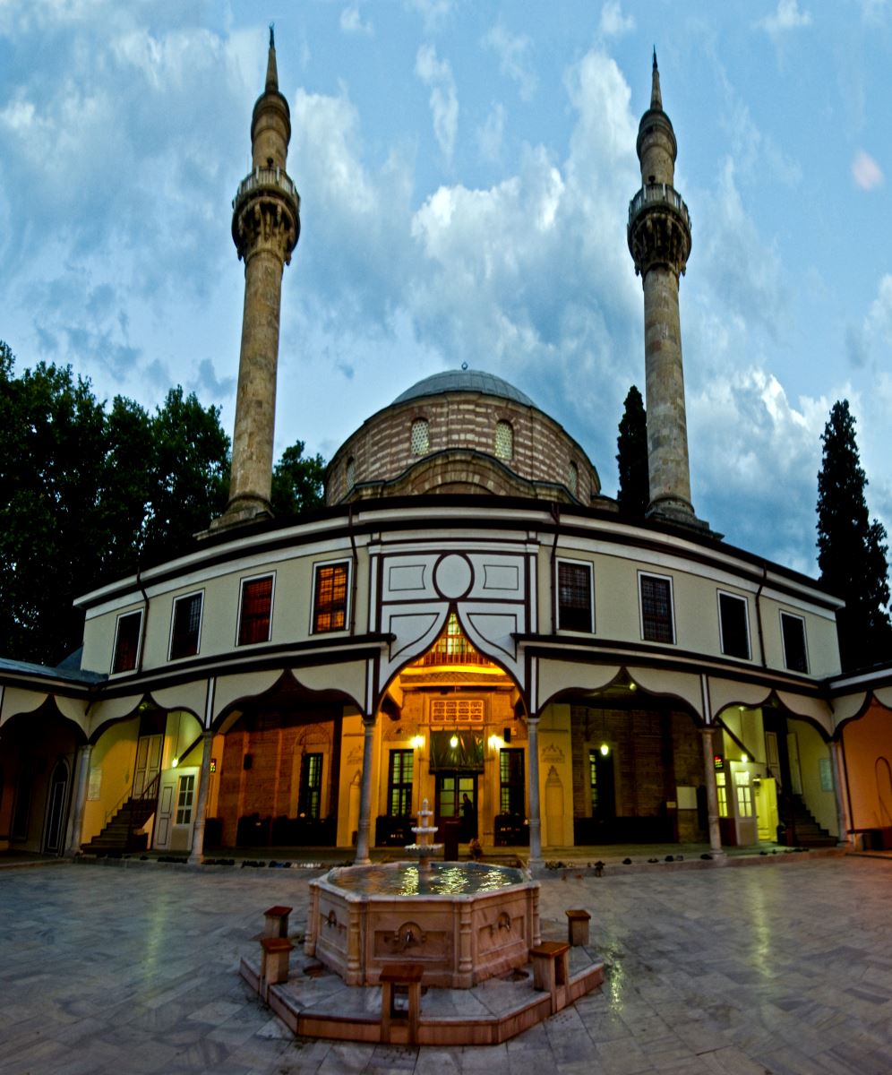 Emir Sultan Camii ve Türbesi